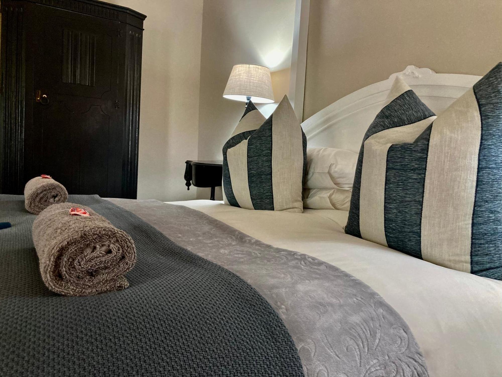 The Merino Guest House ボーフォート・ウェスト エクステリア 写真